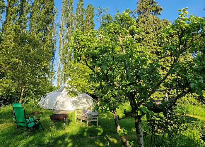 Stargazer Glamping Uk Orion 4-Person