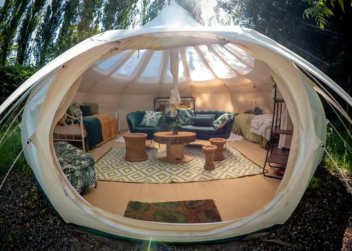 Stargazer Glamping Uk Orion 4-Person